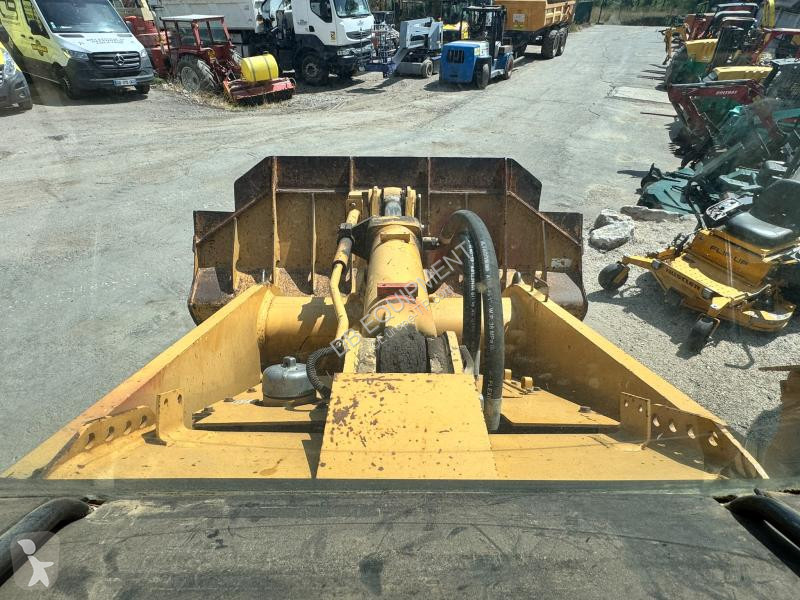 Nakladač Caterpillar Chargeuse sur chenilles Traxx