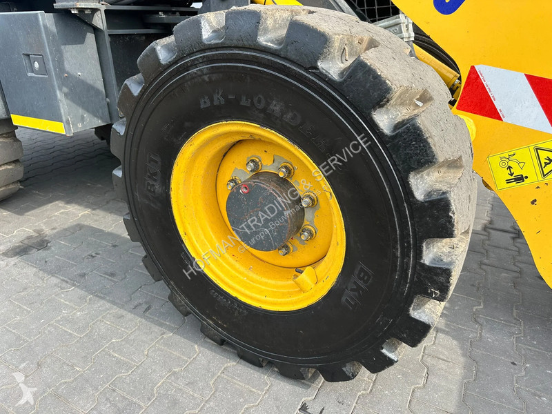 Nakladač Komatsu WA80M-8 | A/C