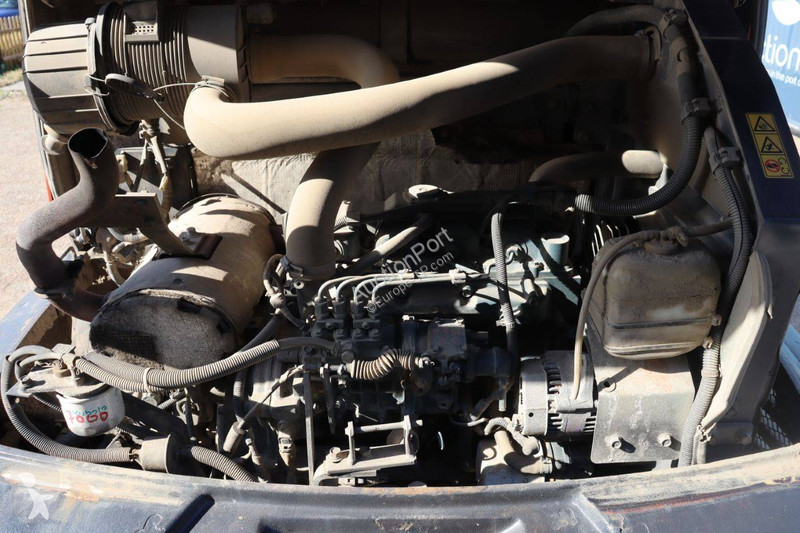 مُحمّلة Kubota R065
