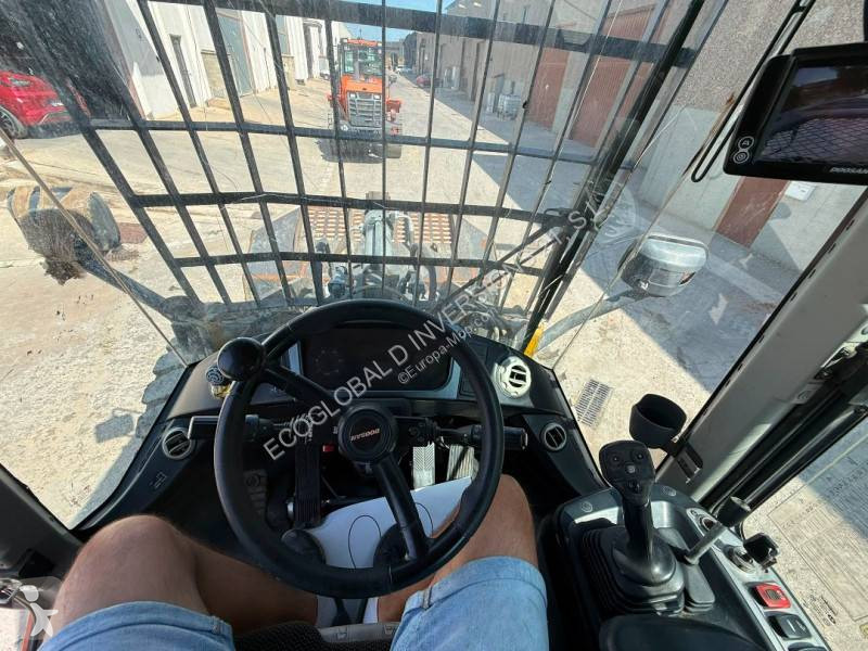 Фронтальный погрузчик Doosan