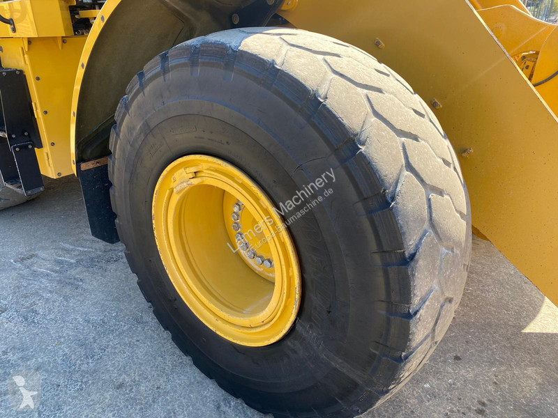مُحمّلة Caterpillar 962 M .