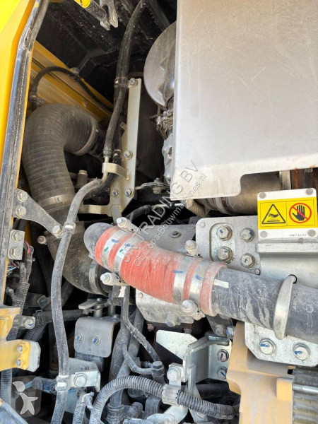 Фронтальный погрузчик Komatsu WA 200-8
