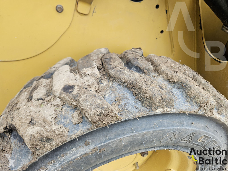 Фронтальный погрузчик Caterpillar D
