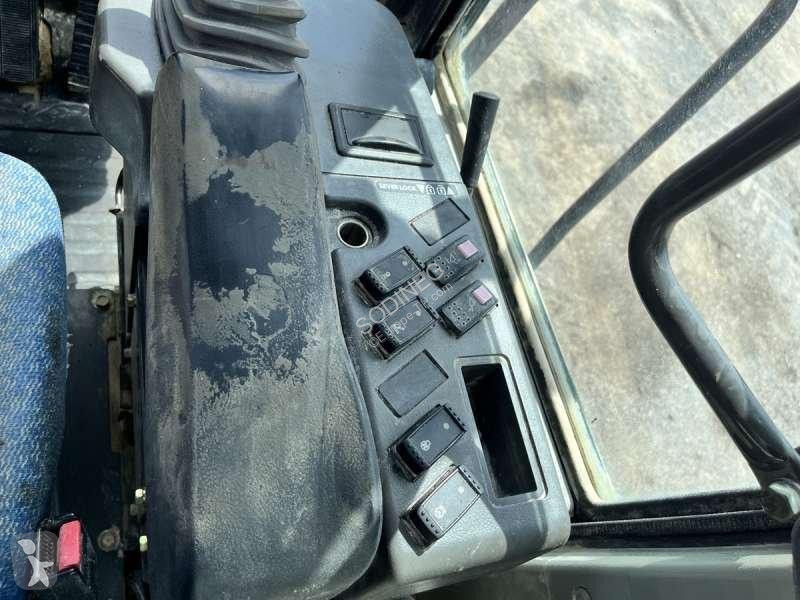 Chargeuse Hitachi