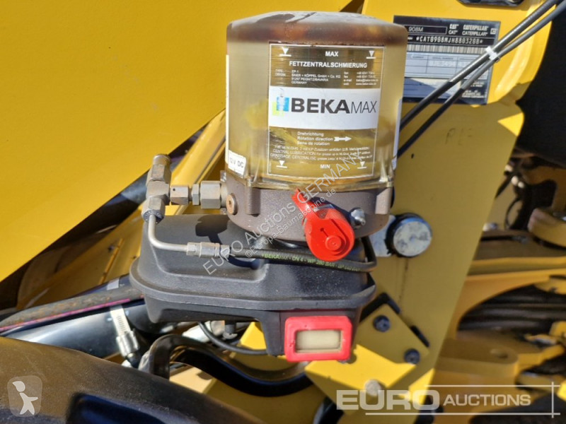 Chargeuse Caterpillar 908M