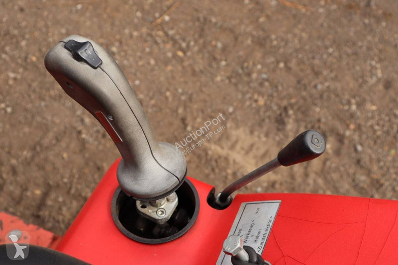 Chargeuse Macks 227