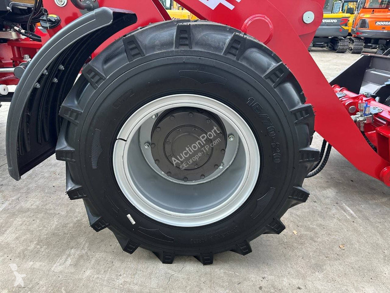 Chargeuse  WL825