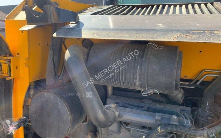 Shovel Bobcat