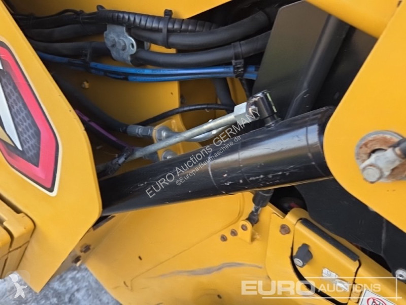Фронтальный погрузчик Caterpillar 289D3