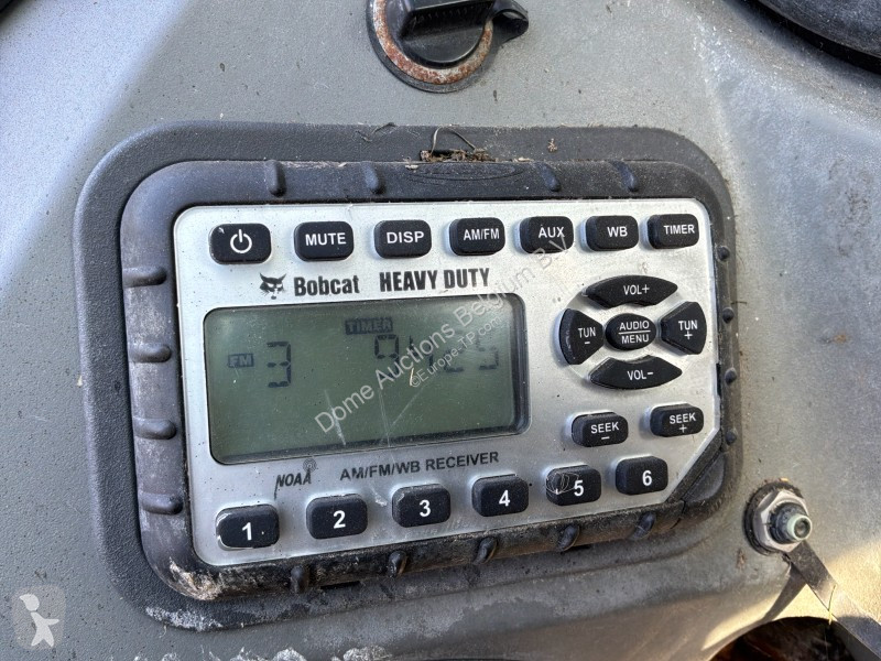 Pá carregadora Bobcat S590