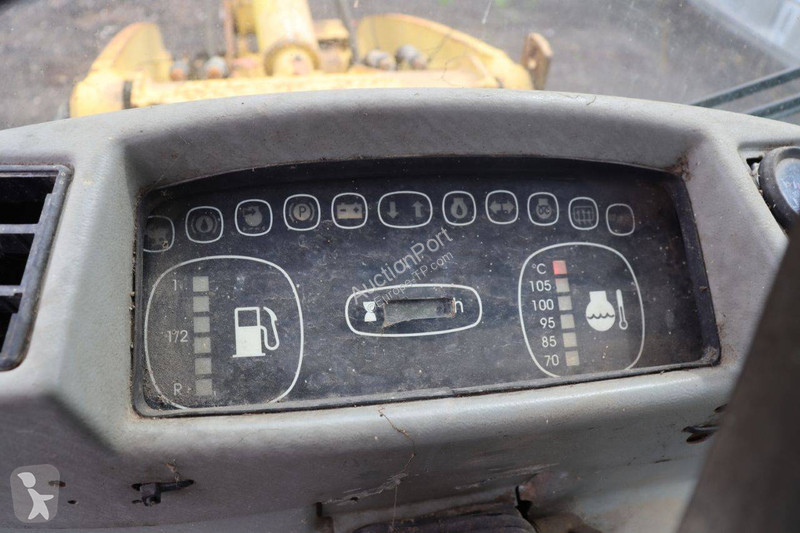 Chargeuse Komatsu 753