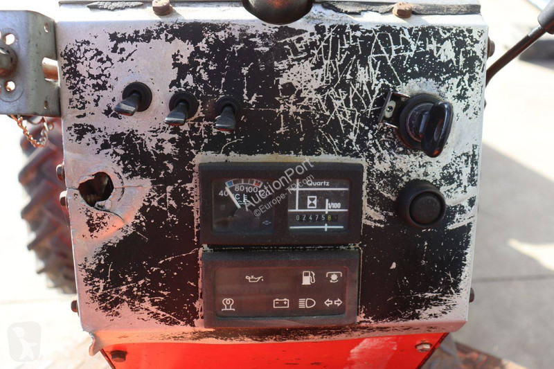 Chargeuse Schäffer 218