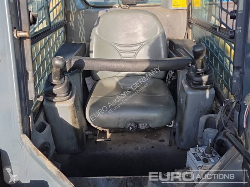 Shovel Gehl R190
