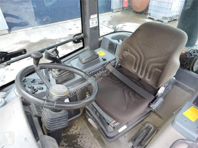 مُحمّلة Volvo L25F + FORK