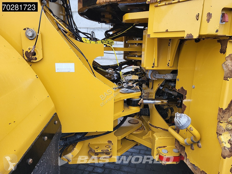 Shovel Caterpillar