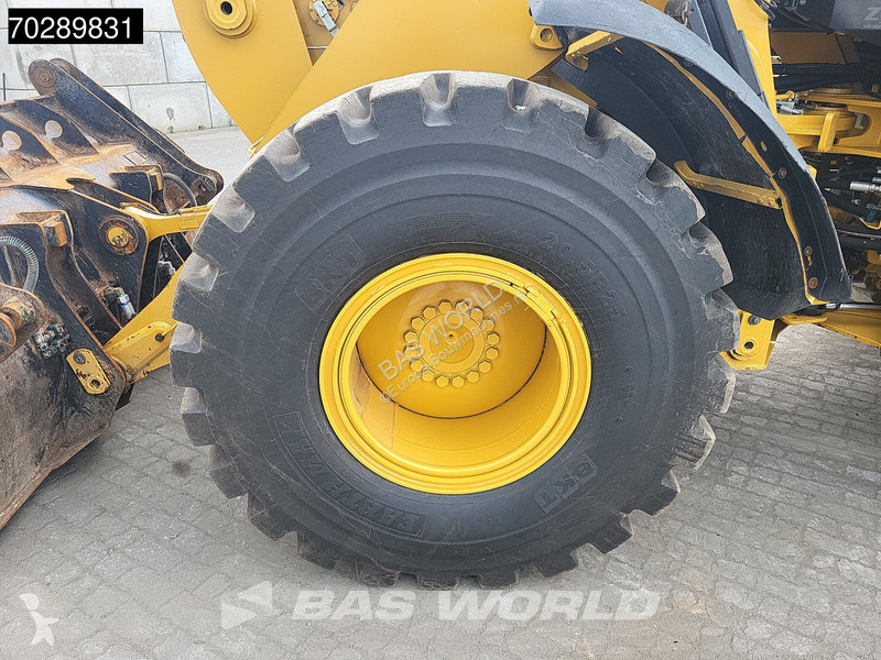 Shovel Caterpillar 926 M