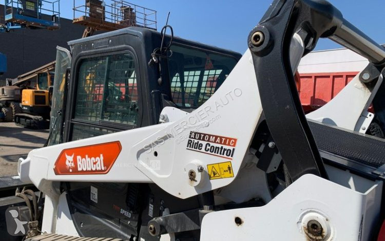 Shovel Bobcat chargeuse compacte sur chenilles...