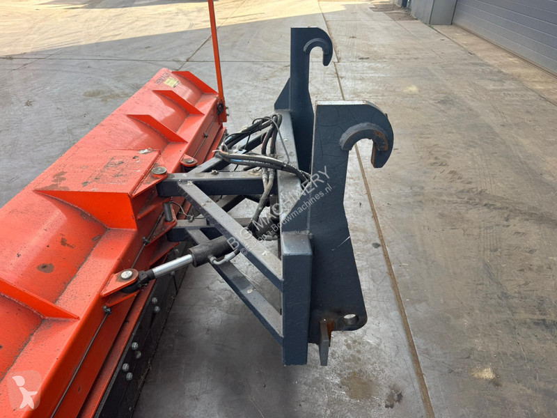 Shovel  L11
