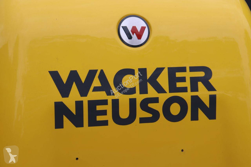 Pala cargadora Neuson WL25