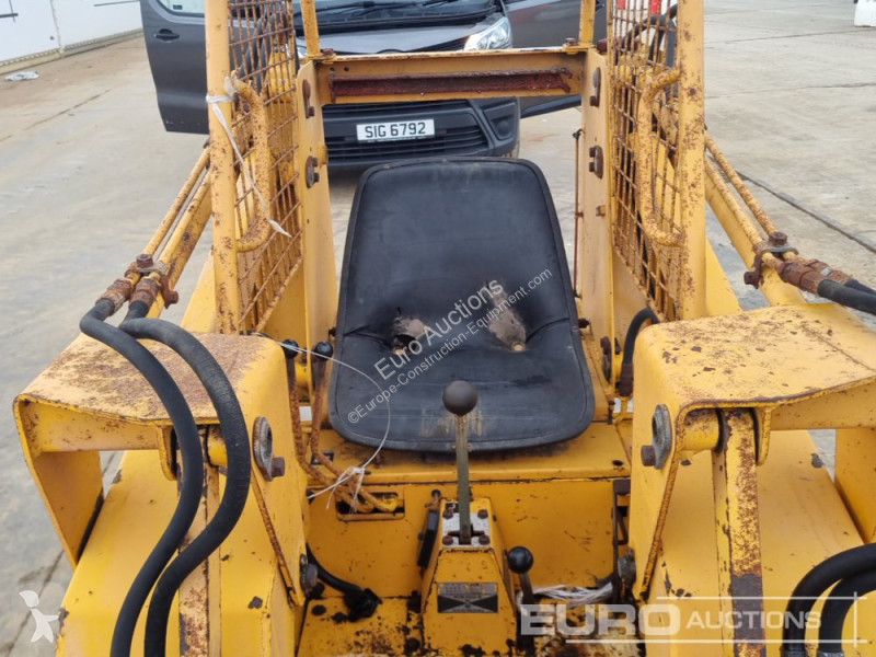Nakladač Yanmar Y10W-1