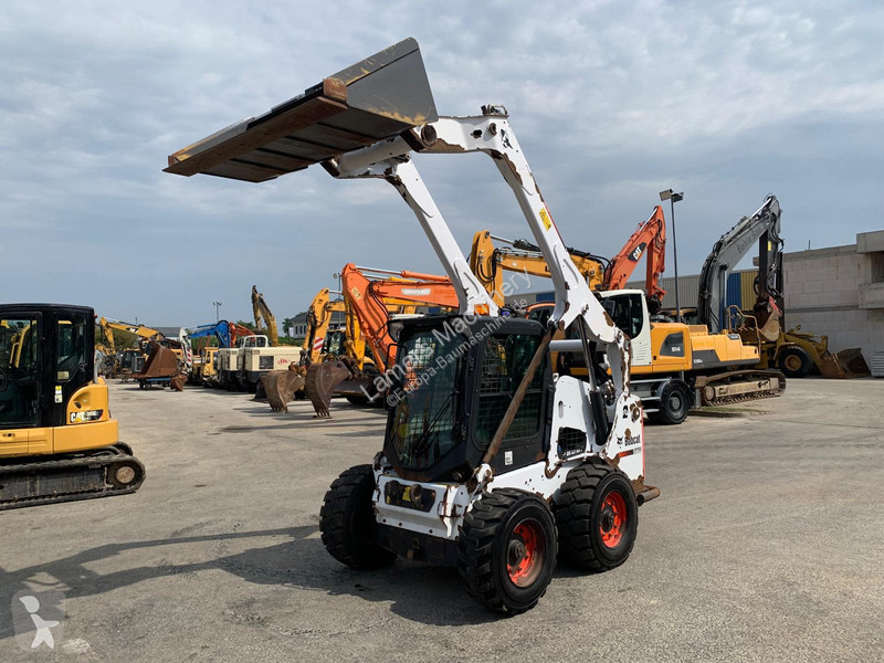 Shovel Bobcat NVT