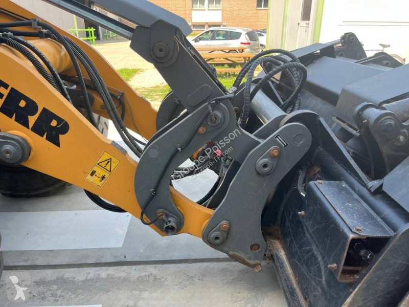 Nakladač Liebherr L 526
