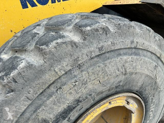 Nakladač Komatsu