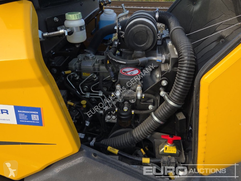 Товарач Mecalac MCL4+