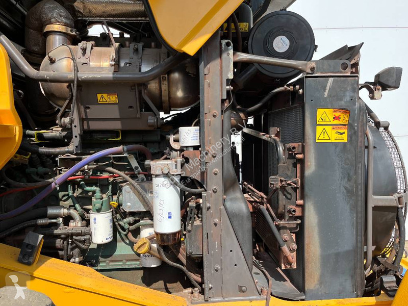 مُحمّلة Volvo - 3th Function + Quick Coupler
