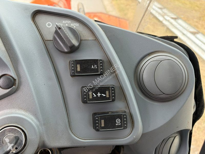 Nakladač Hitachi 5B