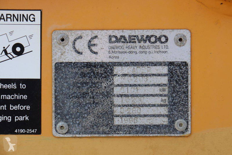 Nakladač Daewoo Mega 200