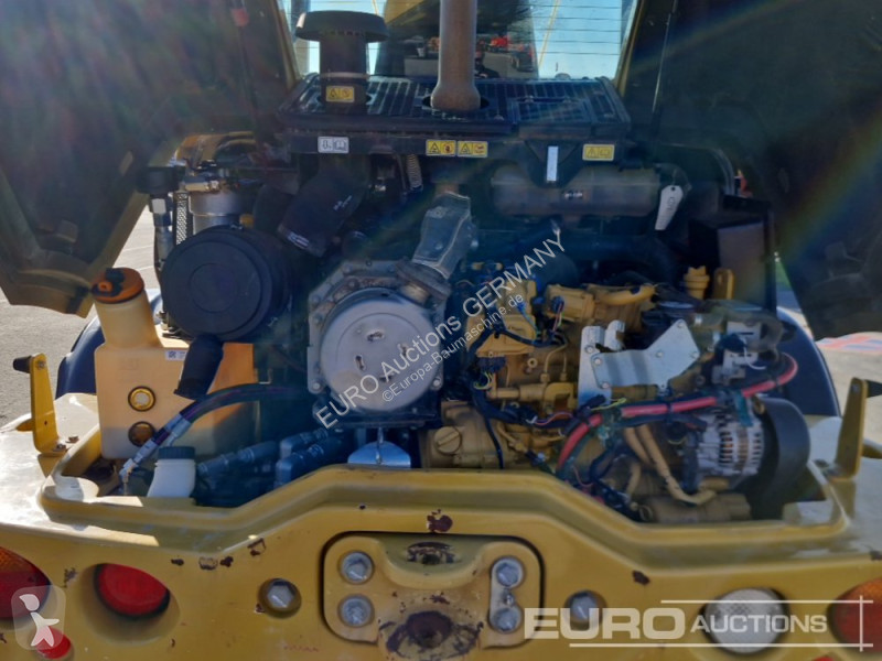 Chargeuse Caterpillar 908M