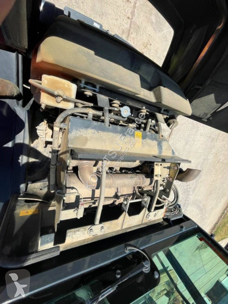 Chargeuse Komatsu WA100M-8E0