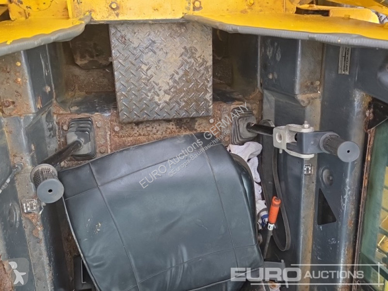 Shovel New Holland LX465