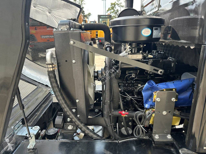 MINI 780T loader