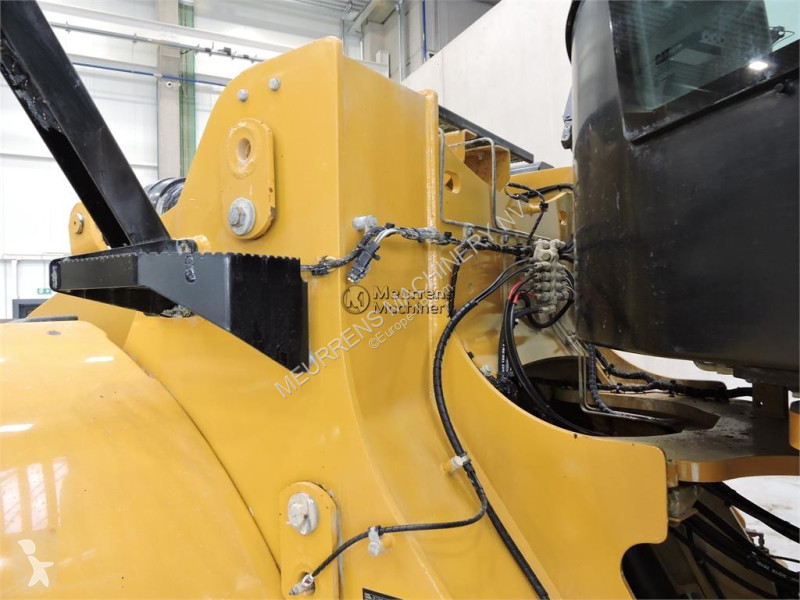 Chargeuse Caterpillar 972M