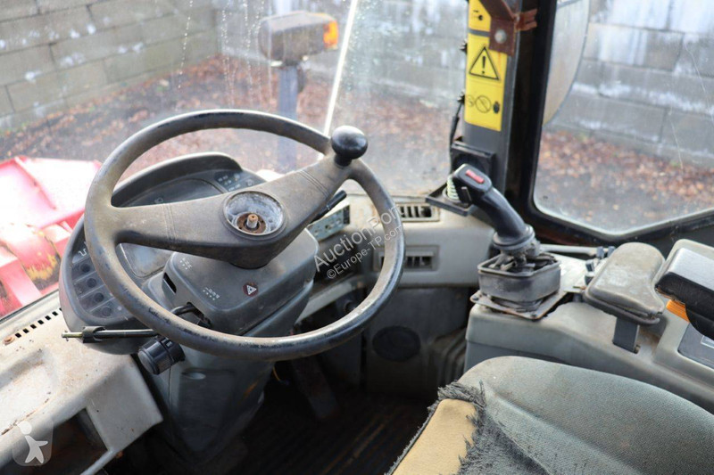 Chargeuse Komatsu 2703