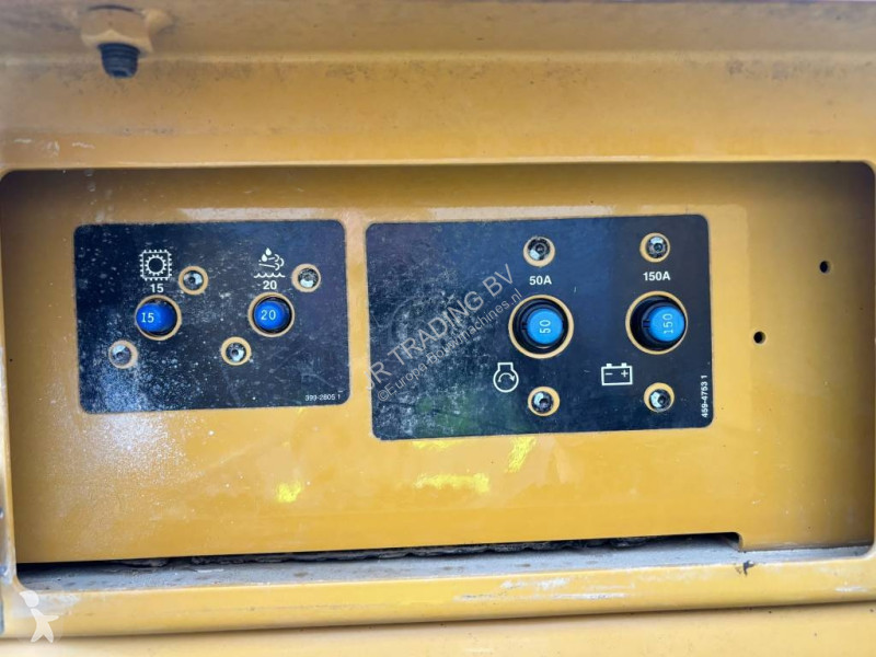 Товарач Caterpillar XE