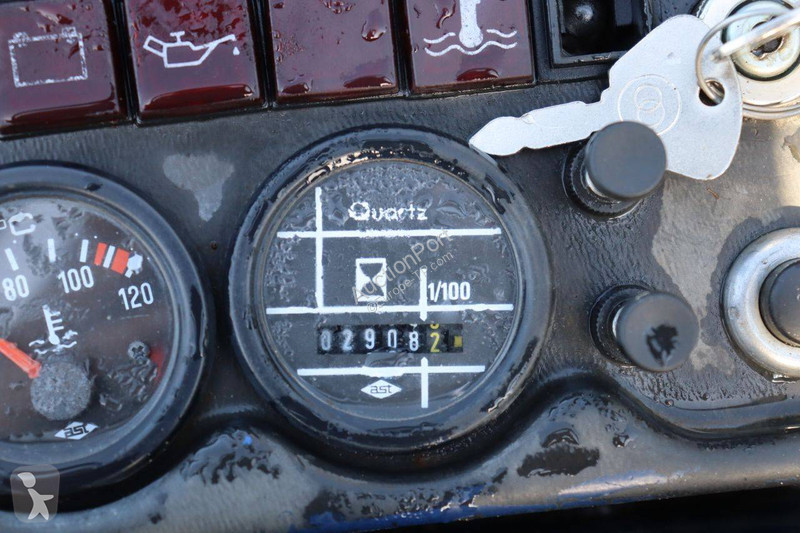 مُحمّلة Fuchs F1300