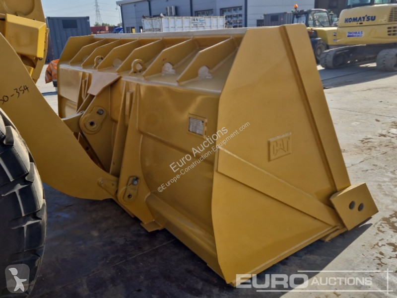 Shovel Caterpillar 950L