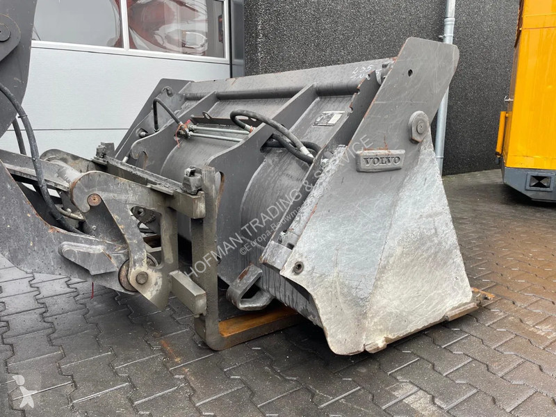 Nakladač Volvo G