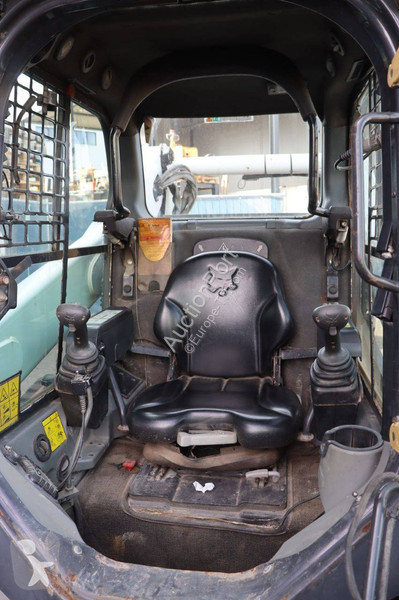 Shovel Bobcat