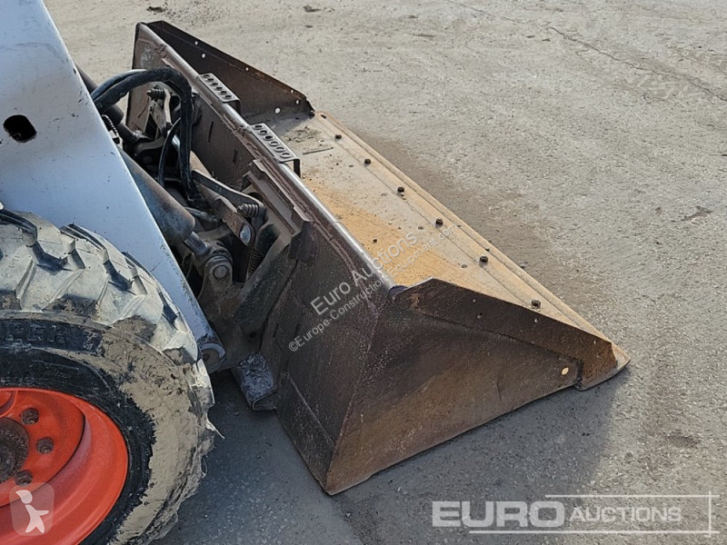 Pala cargadora Bobcat S76