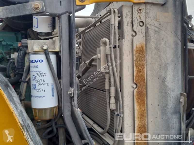 Nakladač Volvo L110H