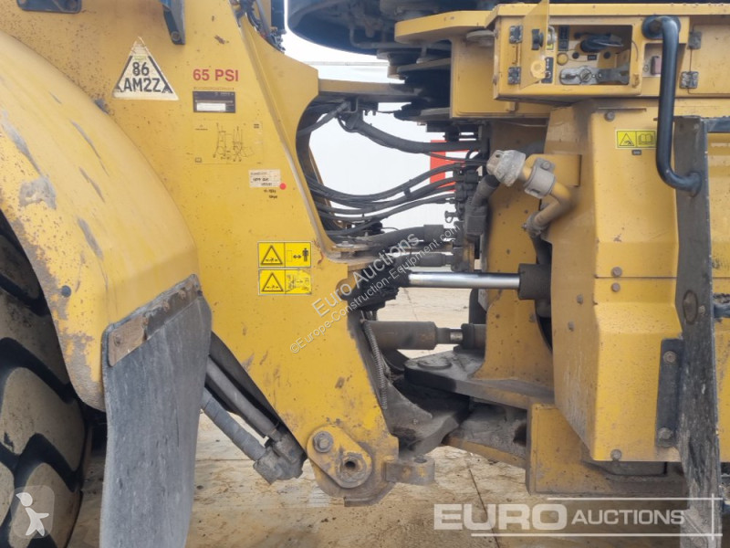 Nakladač Caterpillar 980M