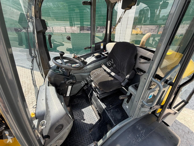 Nakladač Wacker Neuson WL 54 LOW HOURS