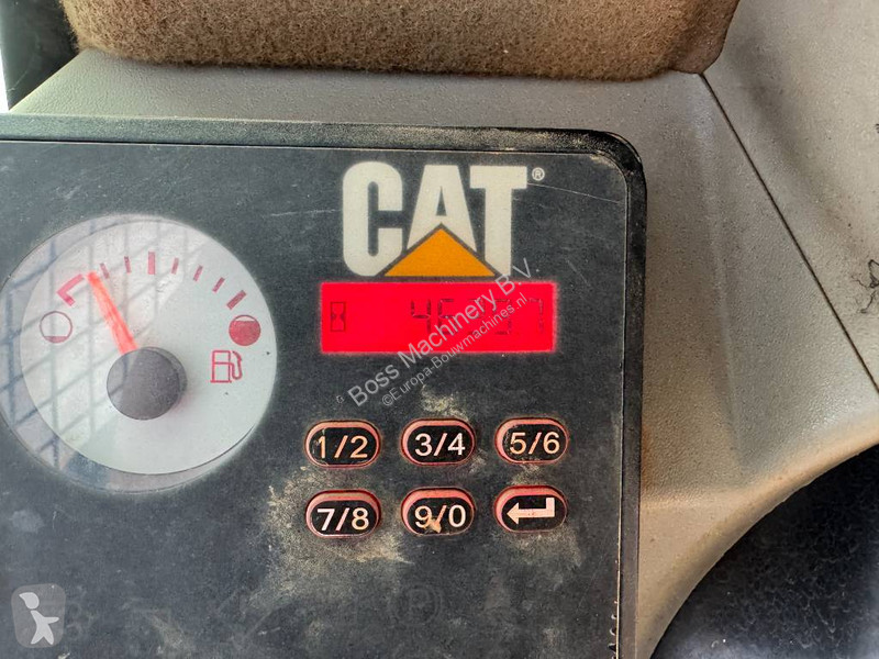 Nakladač Caterpillar 259D - Two-Speed Compact...