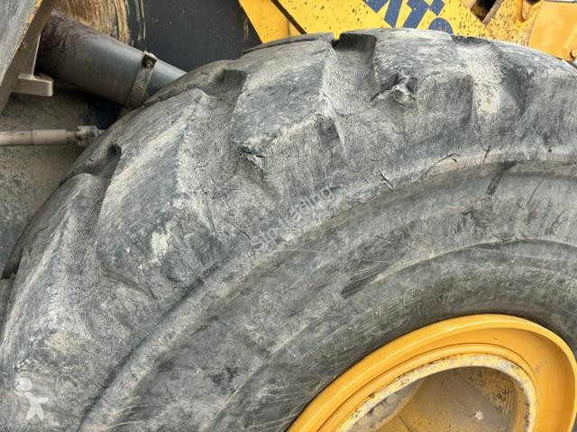 Nakladač Komatsu