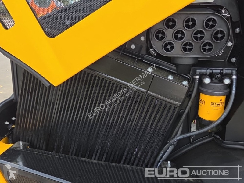 Товарач JCB 409
