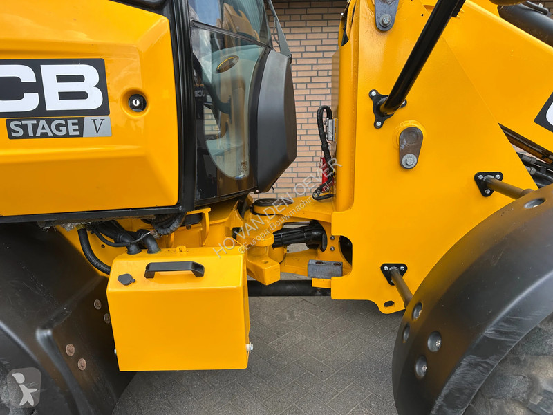 Nakladač JCB SV A